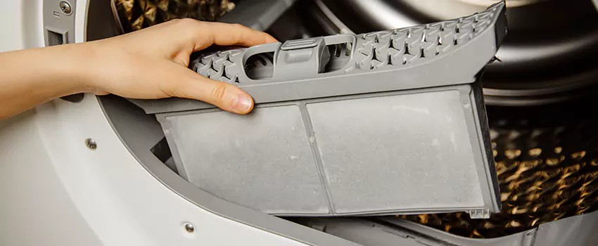 Signs Of A Clogged Dryer Lint Trap in Oswego, Illinois